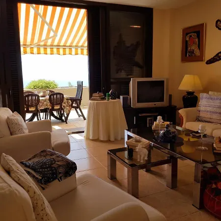 Appartement Bajo. Sea Views. Large Terrace. Radazul