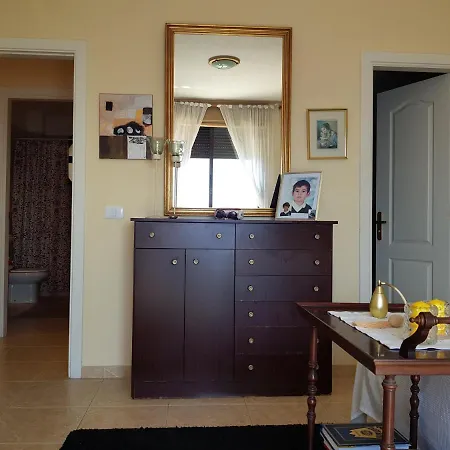 Bajo. Sea Views. Large Terrace. Appartement