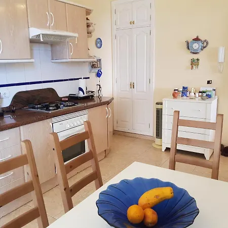 Bajo. Sea Views. Large Terrace. דירה Radazul