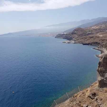 Bajo. Sea Views. Large Terrace.