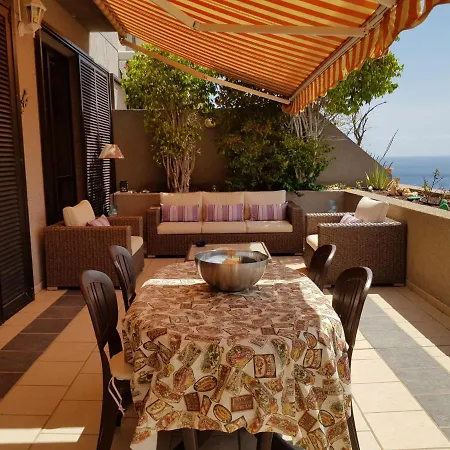 Bajo. Sea Views. Large Terrace. *
