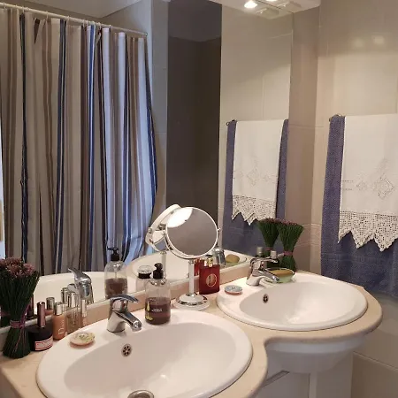 Bajo. Sea Views. Large Terrace. Apartamento